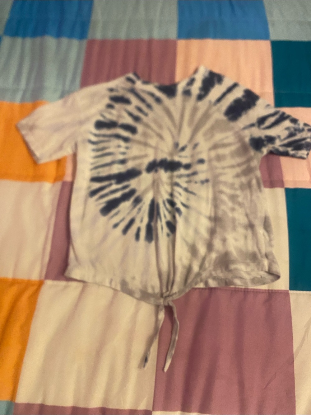 Kids Short Sleeve Tie-Dye Top with Front Tie in Blue and White